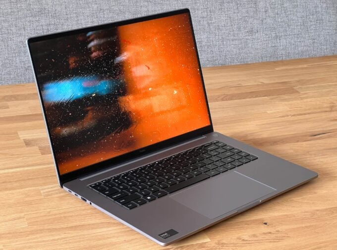 Xiaomi RedmiBook Pro 16 (2024)