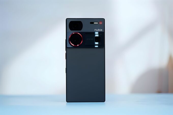 ZTE Nubia Z60 Ultra