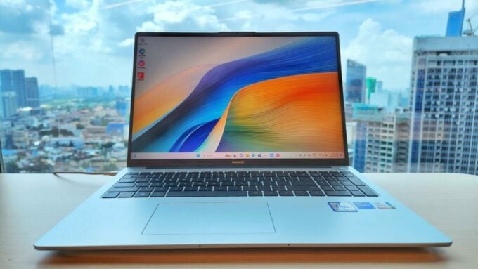 Huawei MateBook D16 (2024)