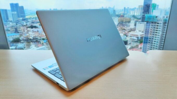 Huawei MateBook D16 (2024)