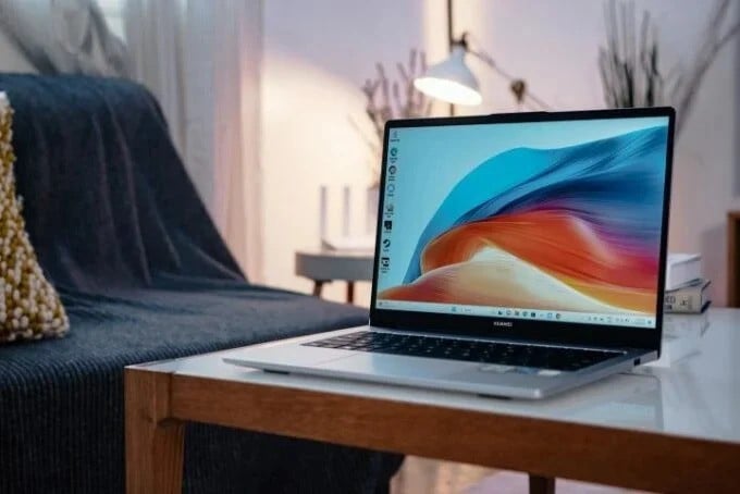 Huawei MateBook D16 (2024)