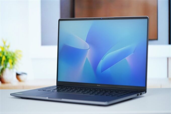 Xiaomi RedmiBook Pro 16 (2024)