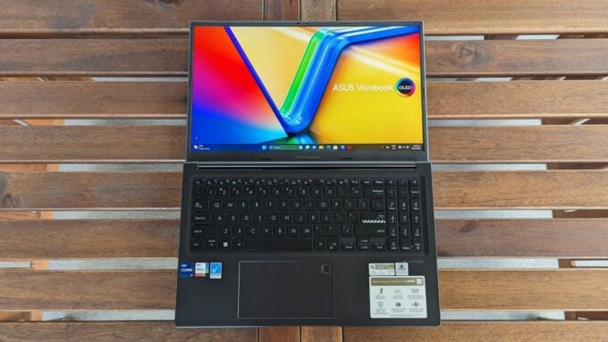 Asus VivoBook X15 OLED