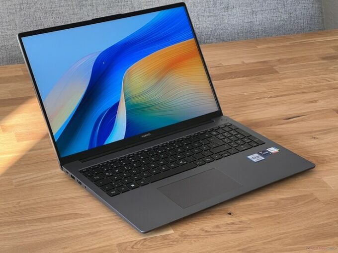 Huawei MateBook D16 