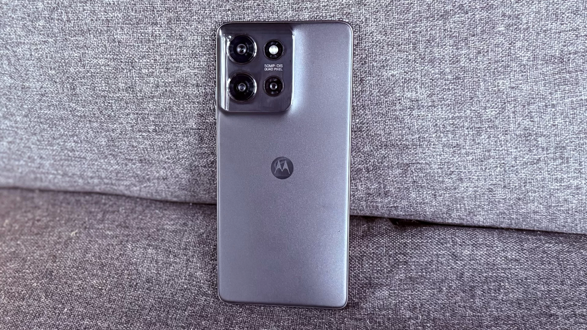 Смартфон Motorola G75