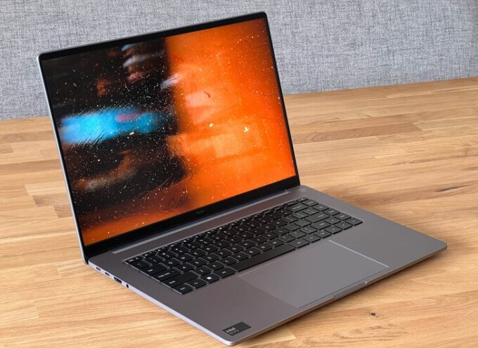 Xiaomi RedmiBook Pro (2024)