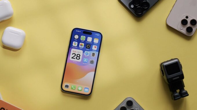 iPhone 16