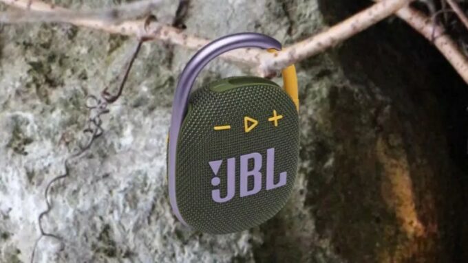JBL Clip 4