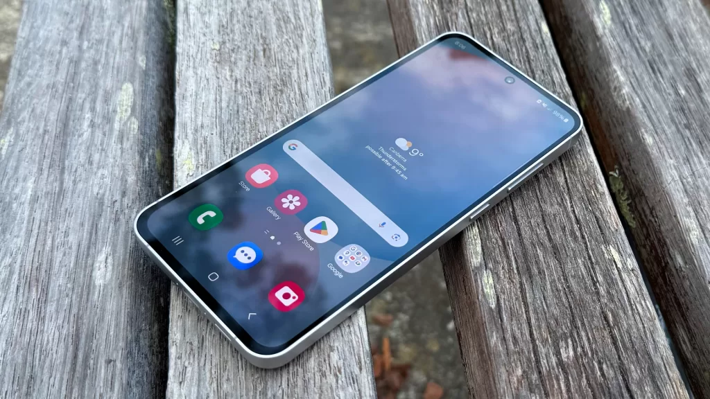Смартфон Samsung Galaxy S24 FE
