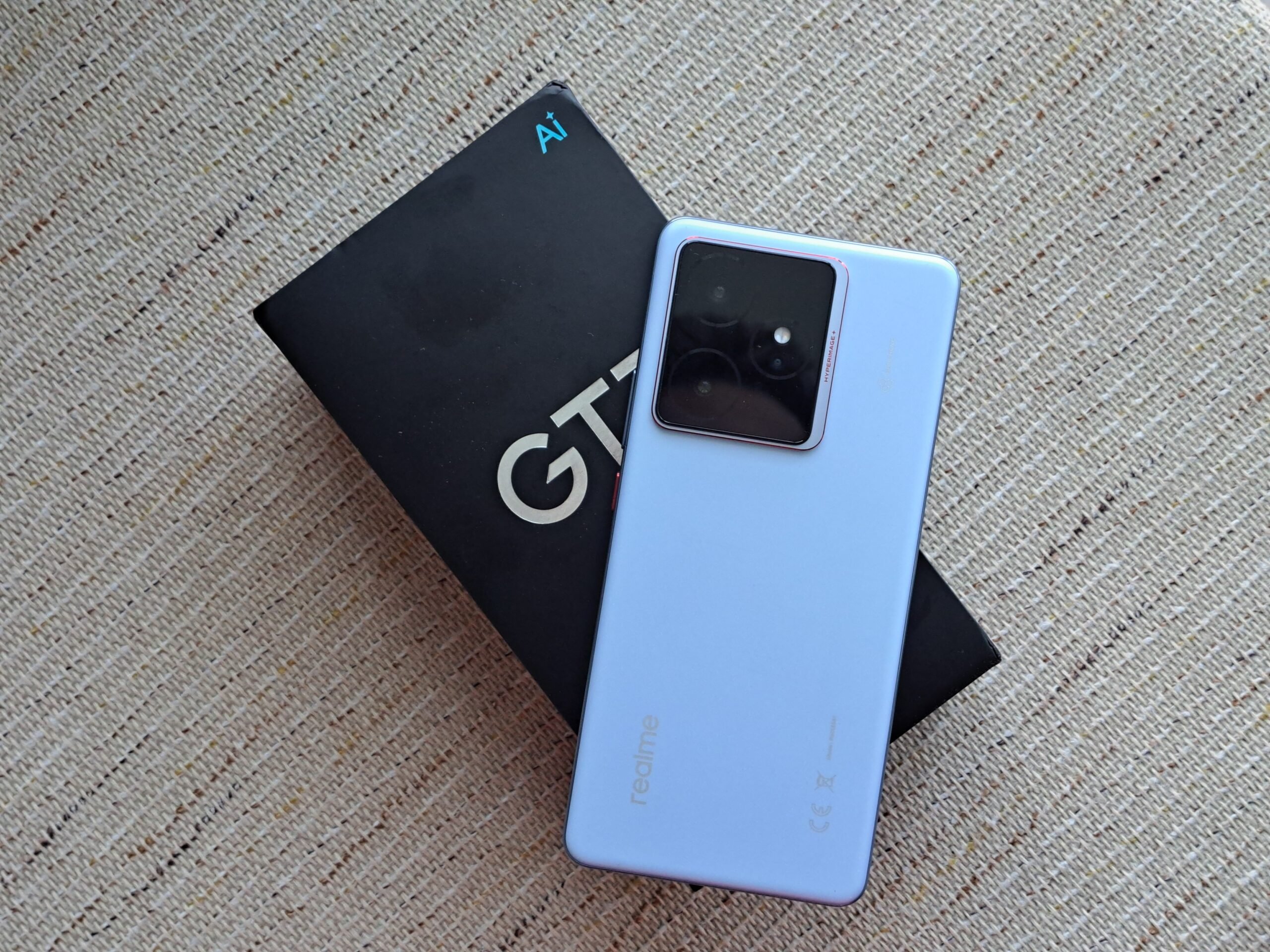 Смартфон Realme GT 7