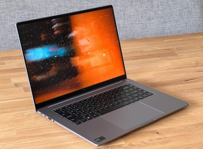 Xiaomi RedmiBook Pro 16 (2024)