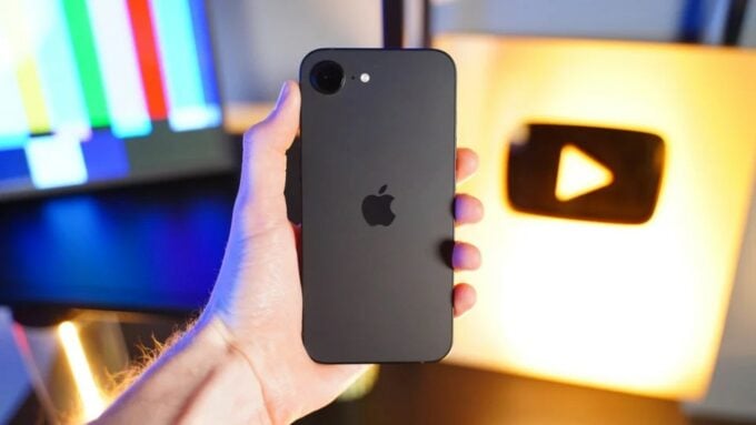iPhone 16e