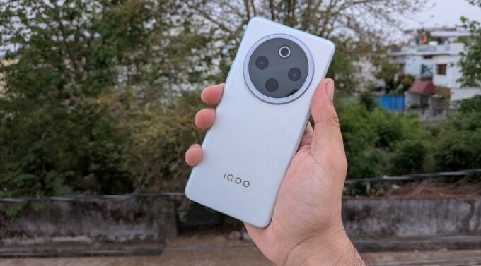 iQOO Z10