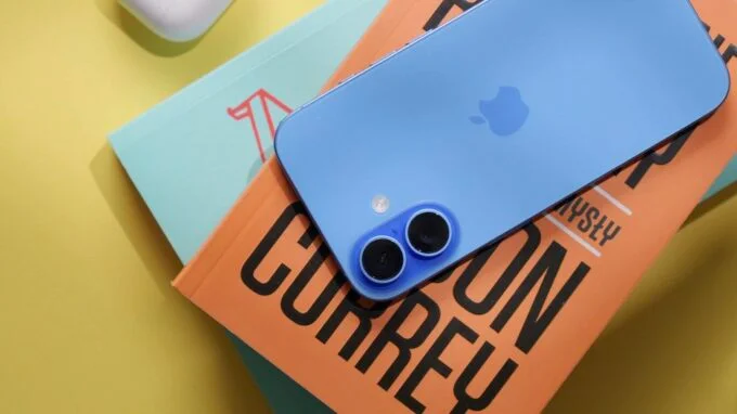 iPhone 16