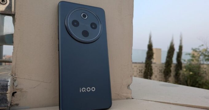 iQOO Z10
