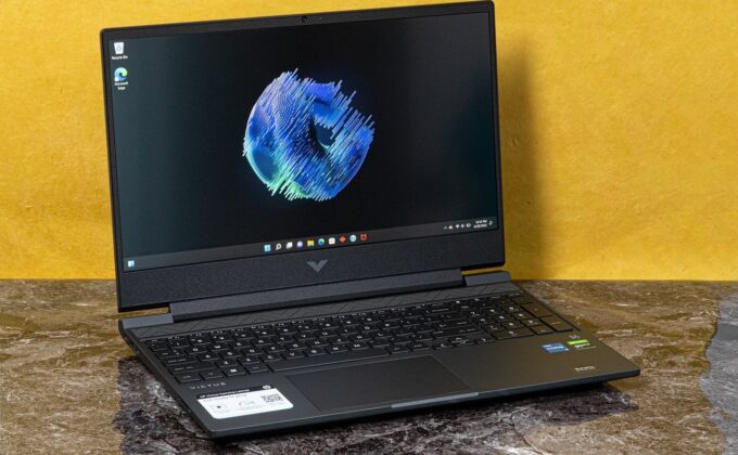 HP Victus