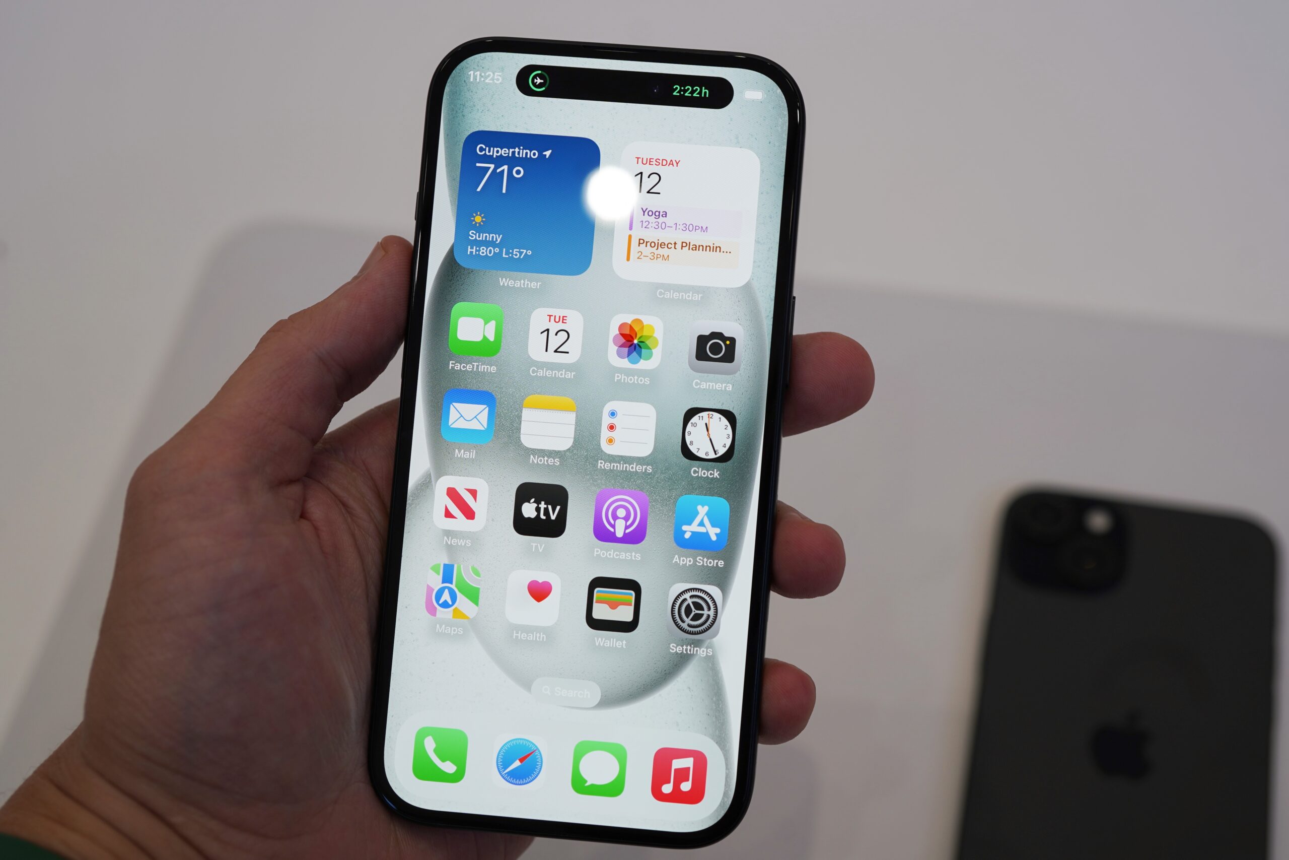 Смартфон Apple iPhone 15