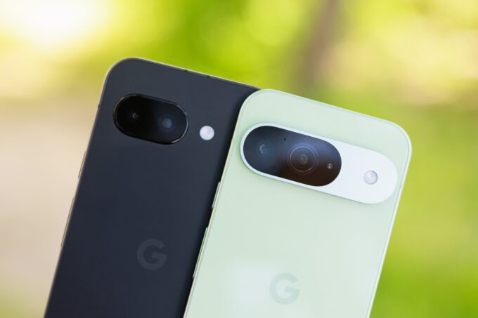 Google Pixel 9a/ Google Pixel 9