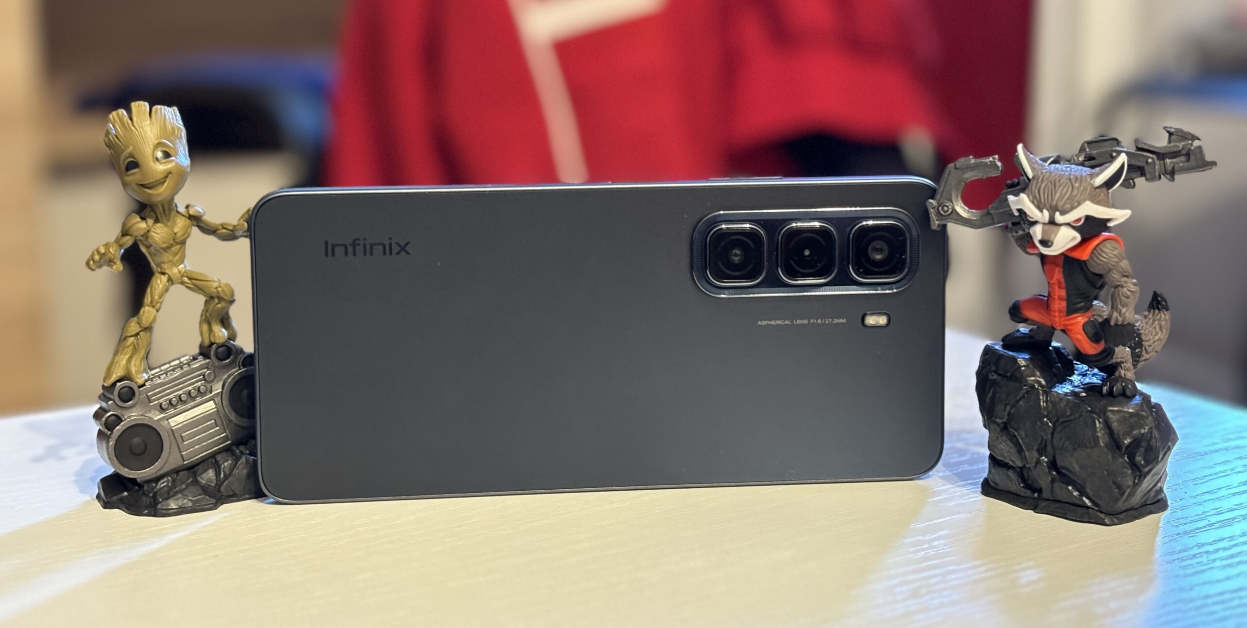 Смартфон Infinix Hot 50