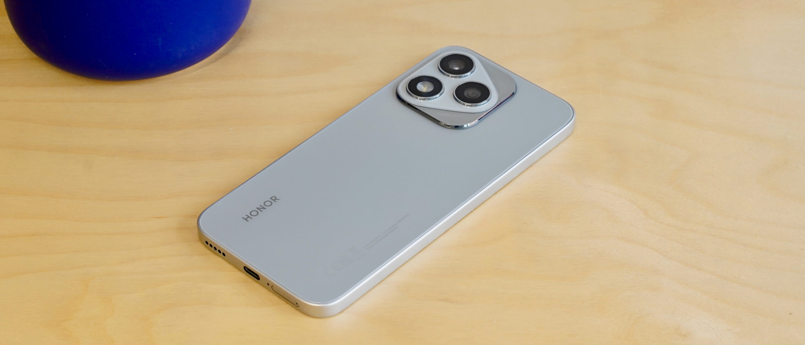 Смартфон Honor 400 Lite