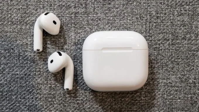AirPods 4 ANC