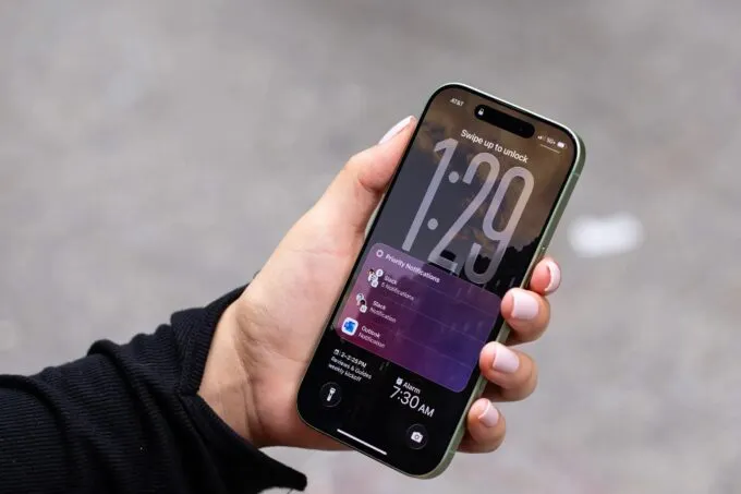 iPhone 17