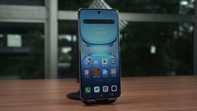 iQOO Z10