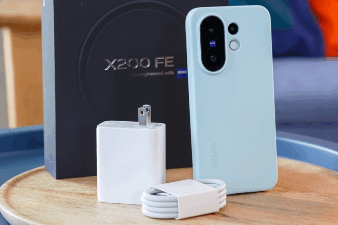 Vivo X200 FE