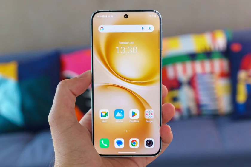 Смартфон Vivo X200 FE