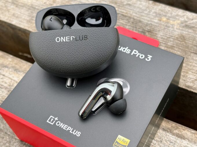 OnePlus Buds Pro 3 