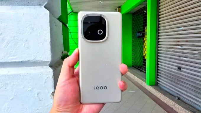 iQOO Neo 10