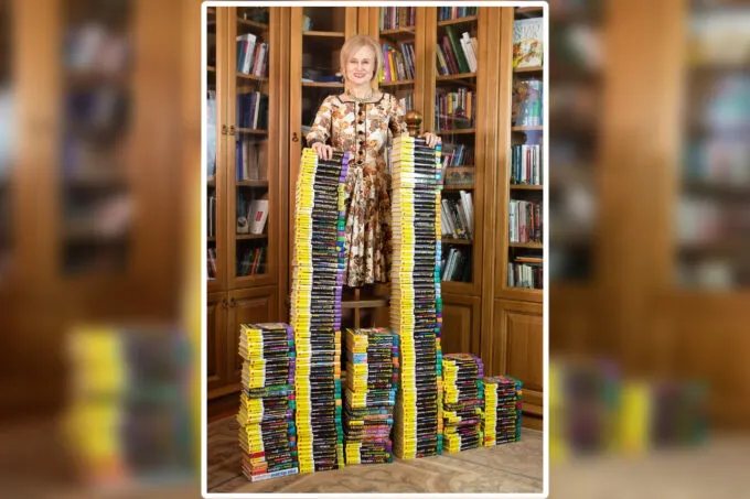 Дарья Донцова и собрание ее книг