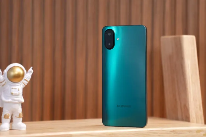 Samsung Galaxy A17