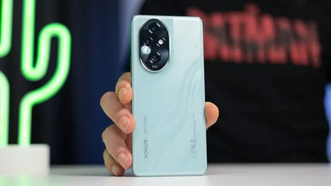 Honor 200 Pro