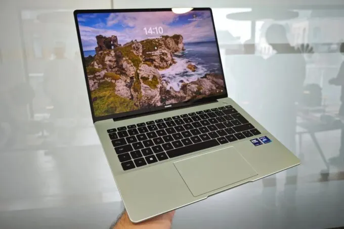 Huawei MateBook 14 (2024)