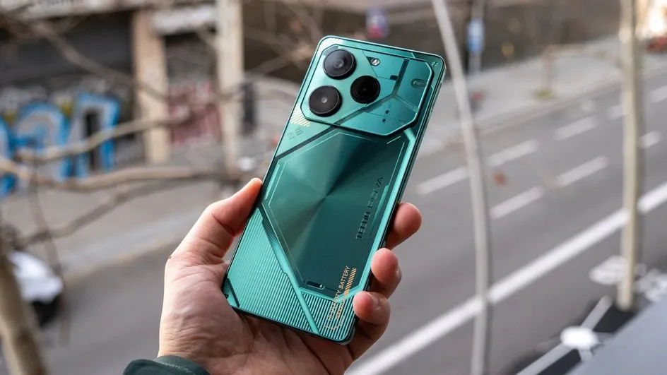 Смартфон Tecno Pova 6 Pro