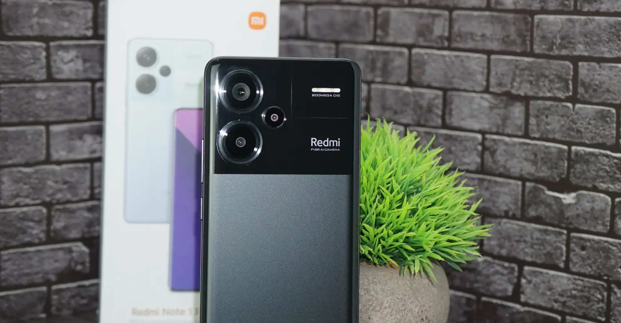 Смартфон Xiaomi Redmi Note 13 Pro+