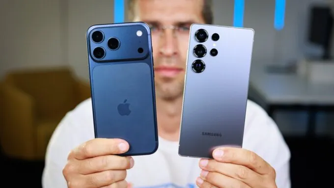 Samsung Galaxy S25 Ultra/ iPhone 17 Pro Max