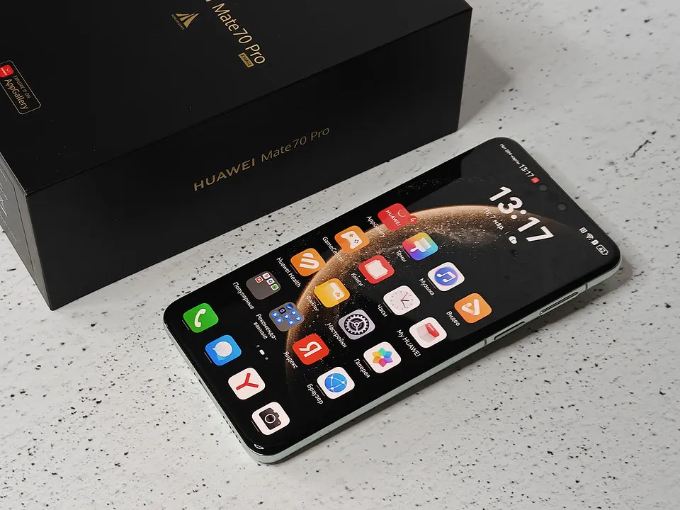 Смартфон Huawei Mate 70 Pro