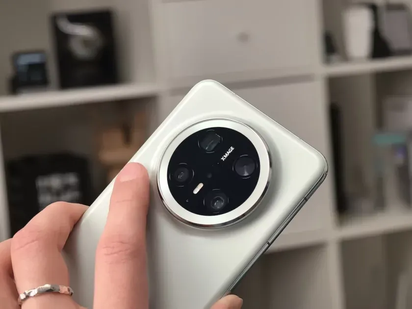 Смартфон Huawei Mate 70 Pro