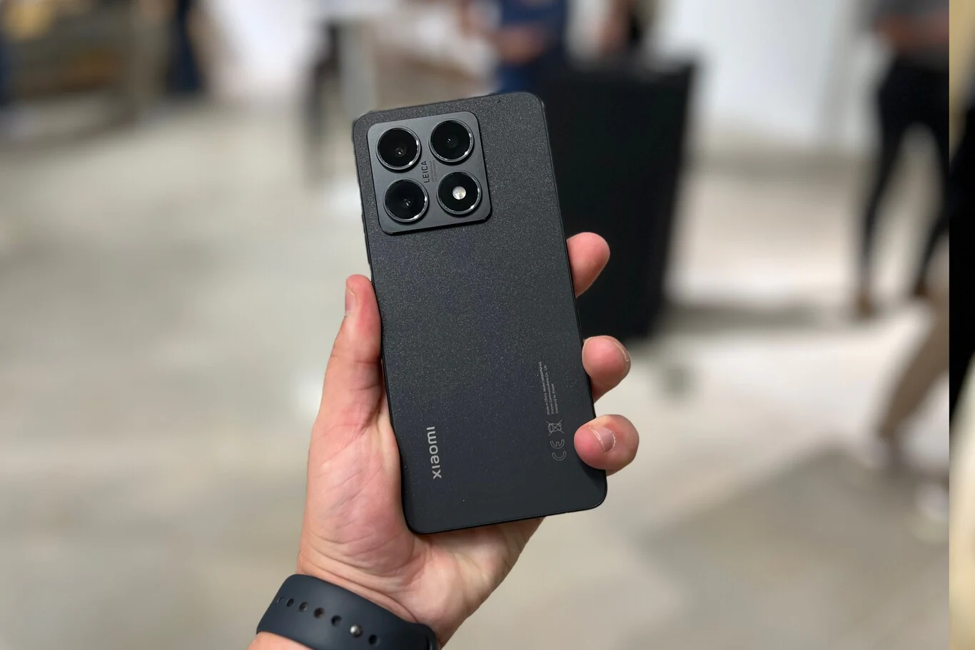 10 достойных смартфонов дешевле 50 тысяч рублей. Например, запоминающийся Nothing Phone 3a Pro и практичный iPhone 16e