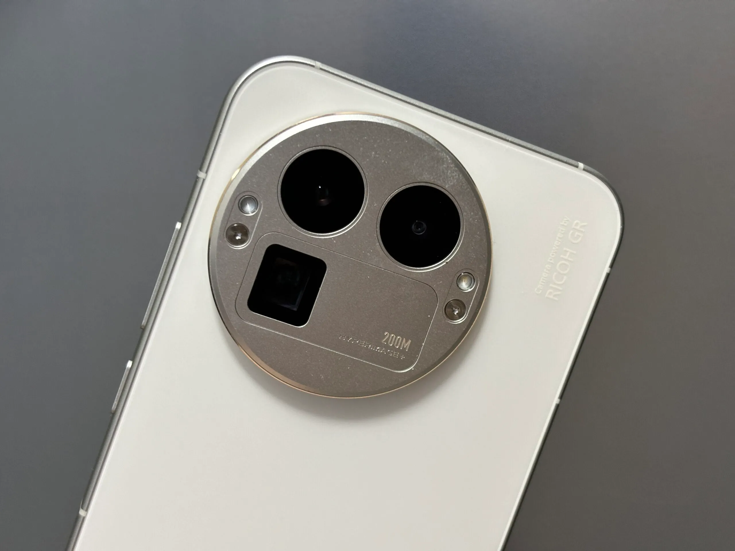 Смартфон Realme GT 8 Pro