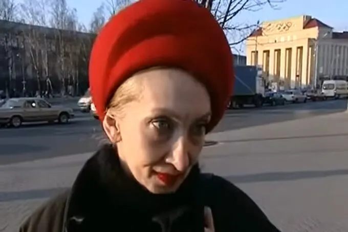 Женщина из мема про кандибобер