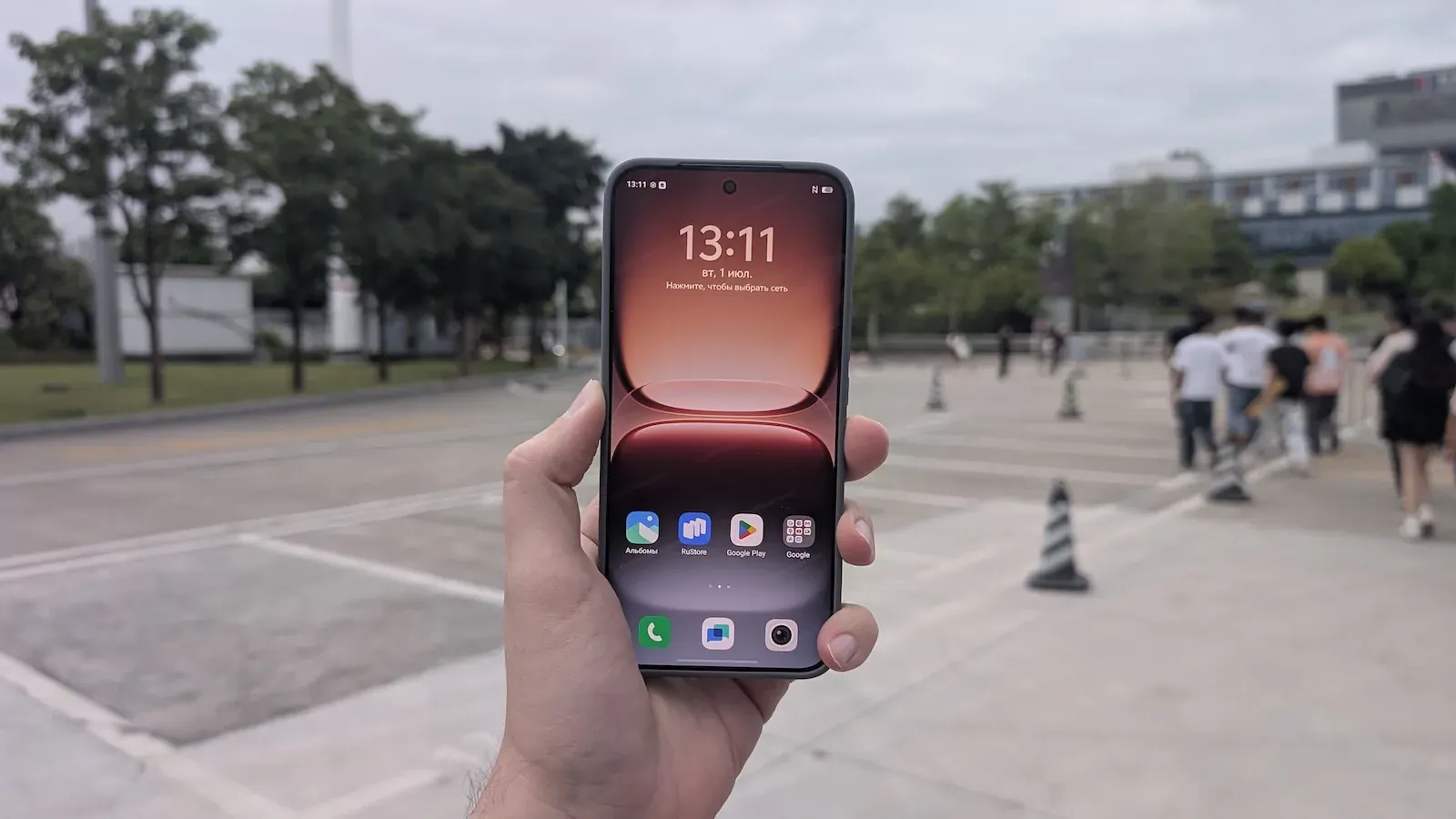 Смартфон iQOO 15