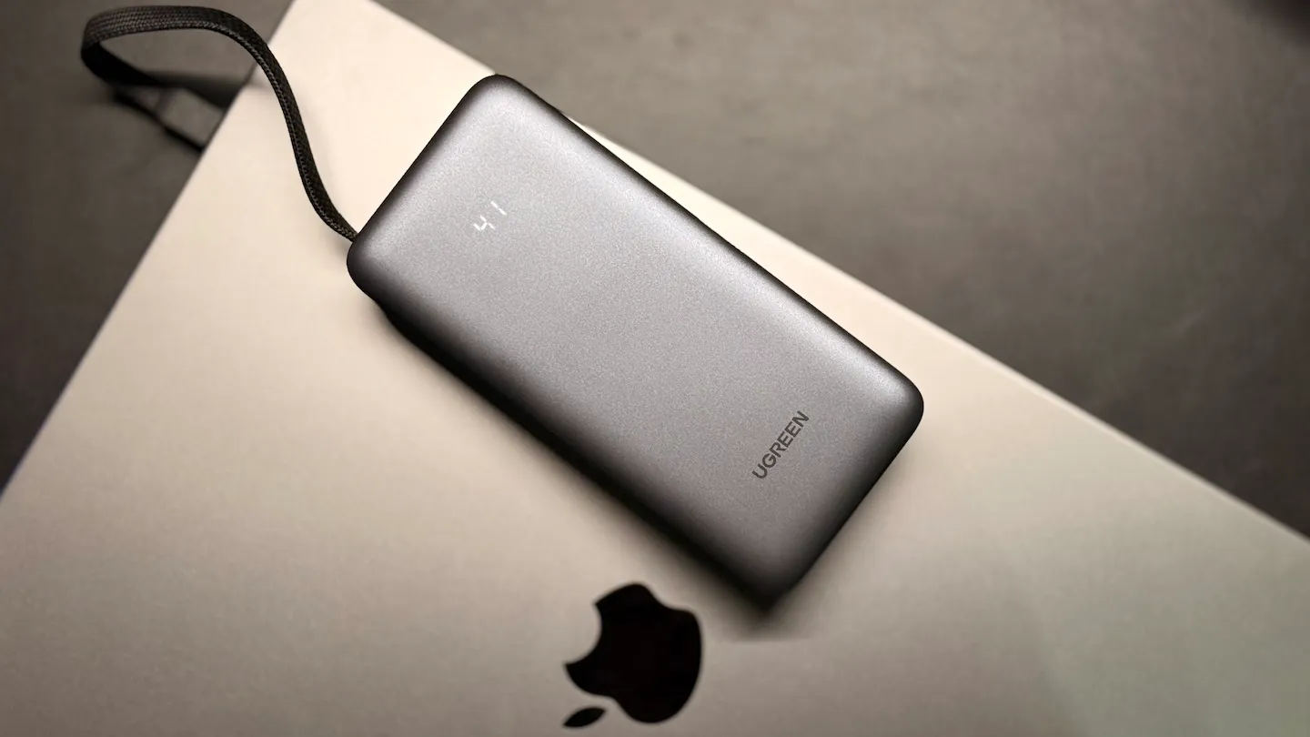 Нашли лучший пауэрбанк от Ugreen для зарядки MacBook или Steam Deck в дороге. Стильный, быстрый, мощный и недорогой