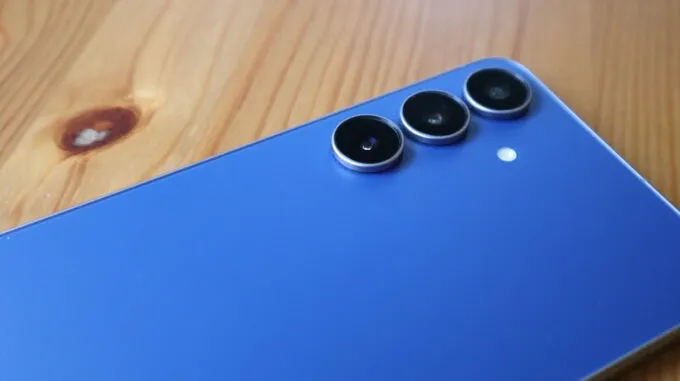 Samsung Galaxy S25 FE