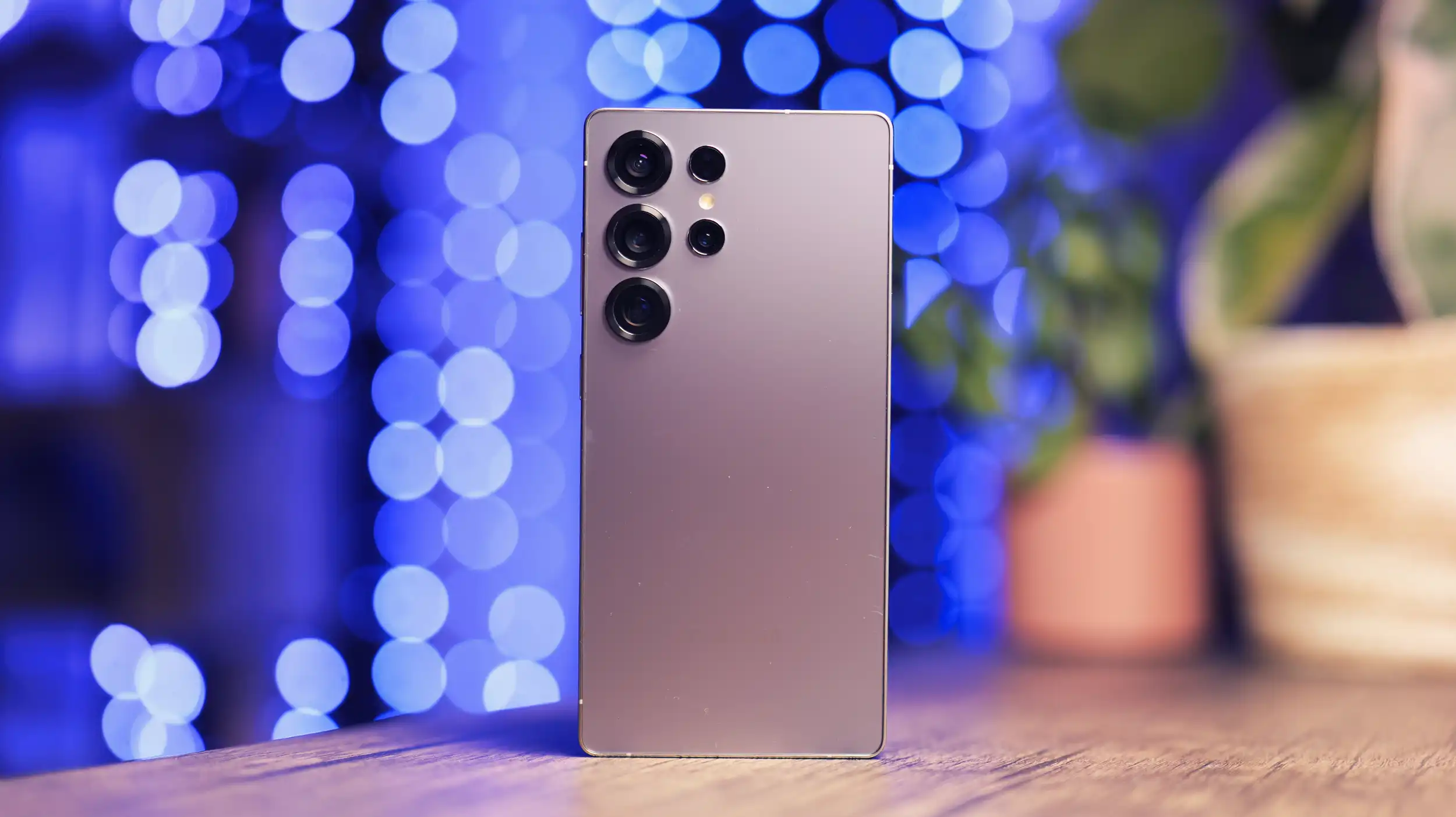 3 смартфона Samsung Galaxy, которые я бы взял в марте 2026 года. От ультрабюджетника до флагмана