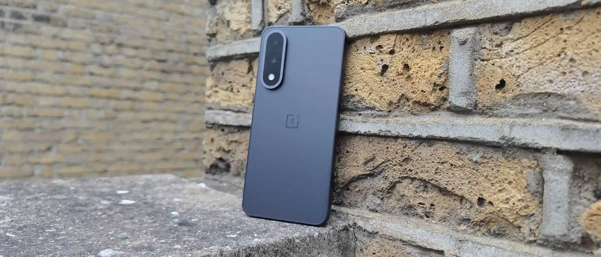 Смартфон OnePlus Nord 5