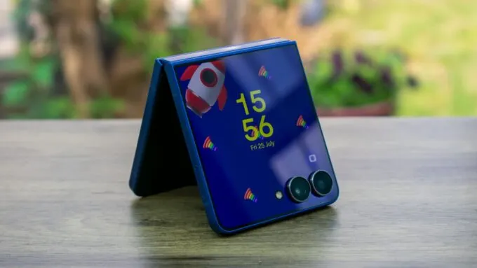 Samsung Galaxy Z Flip7