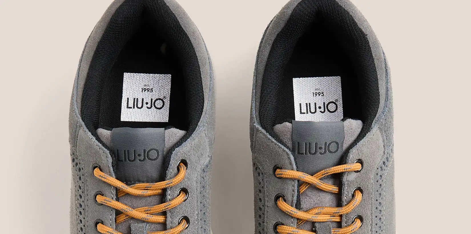 Эти кеды из Италии – классный вариант на весну. Их цену снизили вдвое